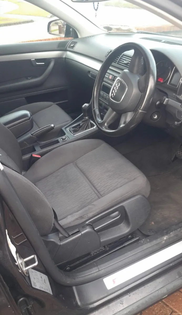 Audi A4 2007 - Image 4