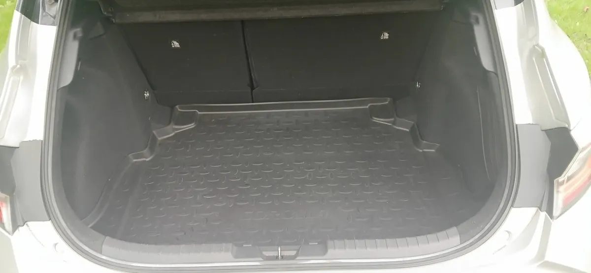 Toyota Corolla 2019 - Image 2