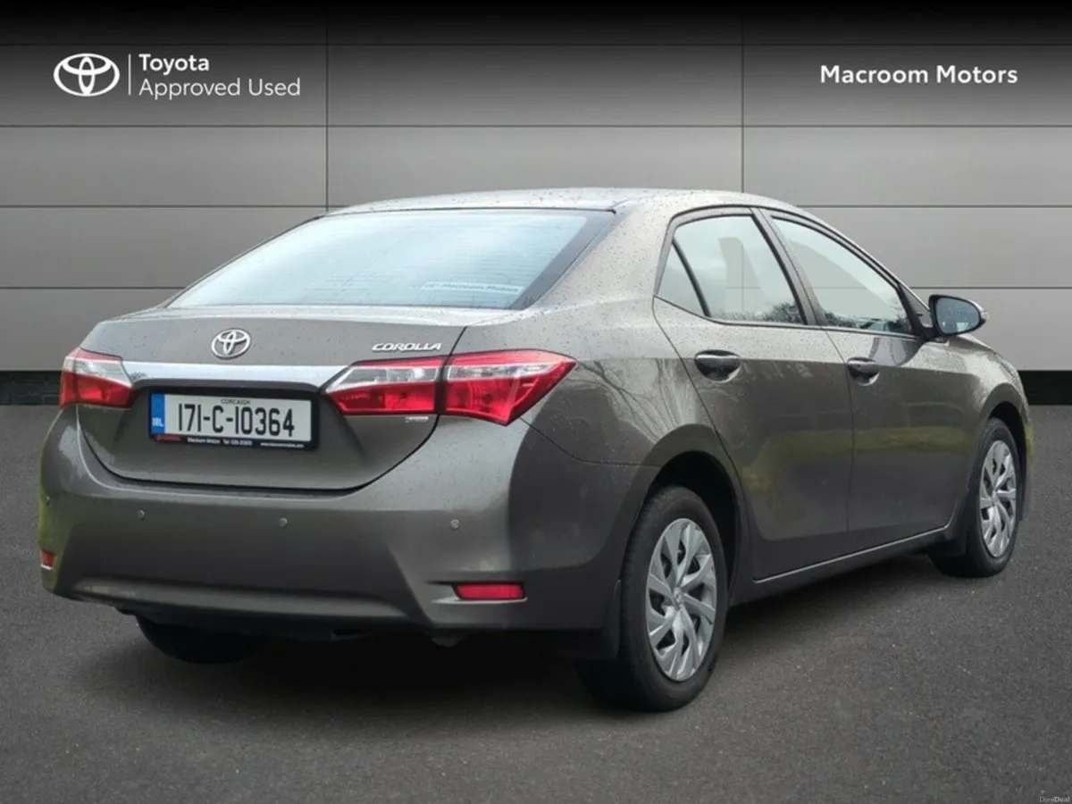Toyota Corolla FRESH SELECTION OF TRADE-INS COROLL - Image 2
