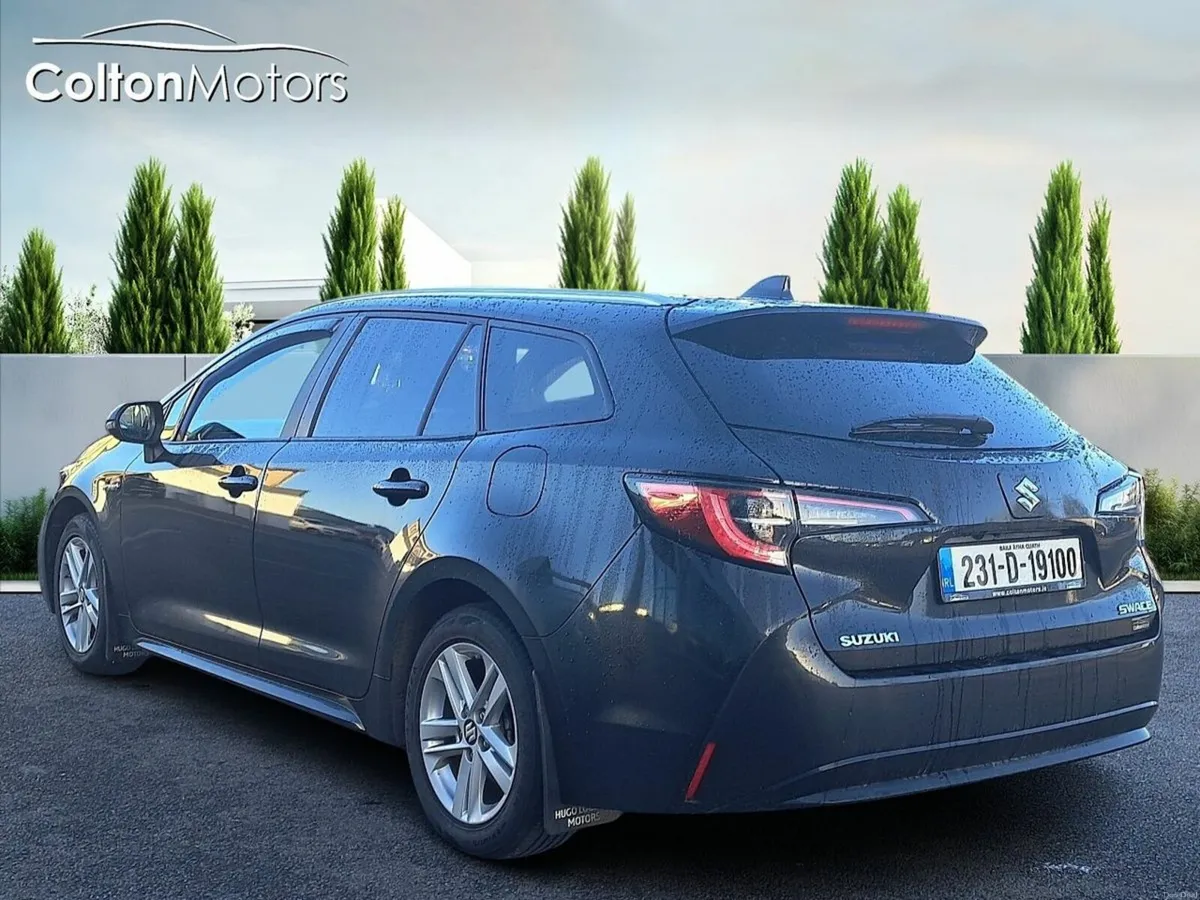 Suzuki Swace Swace 1.8 Hybrid SZ-T CVT - Image 3