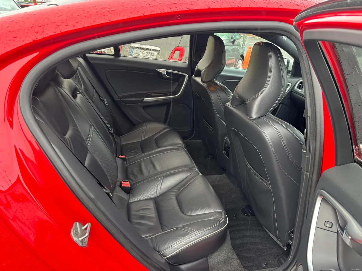 Volvo S60 2016  R  DESIGN STUNNING  CAR - Image 2