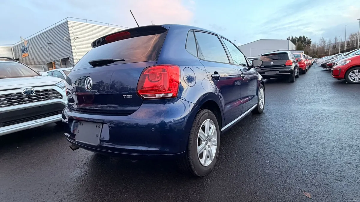 VW POLO 2011 - Image 2