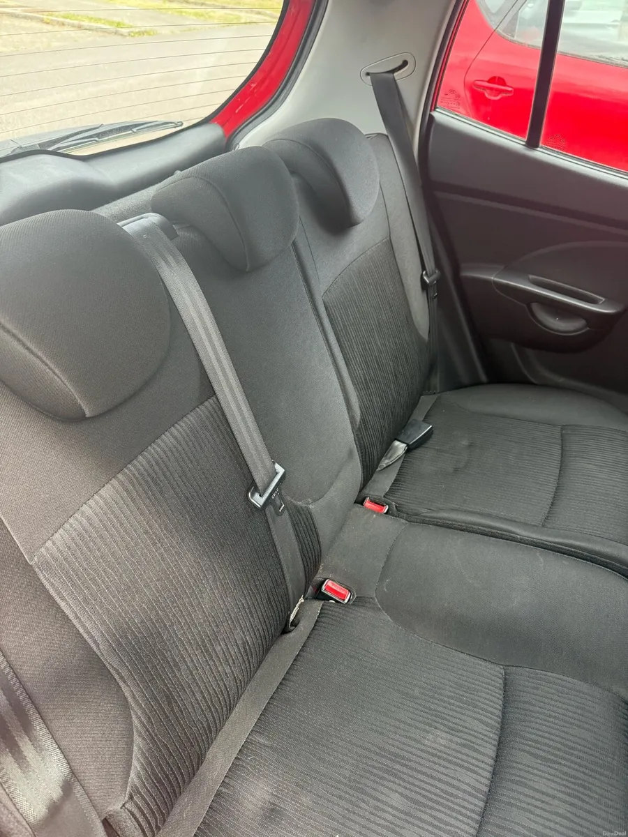 Kia picanto 100,000 km mileage ONLY - Image 3