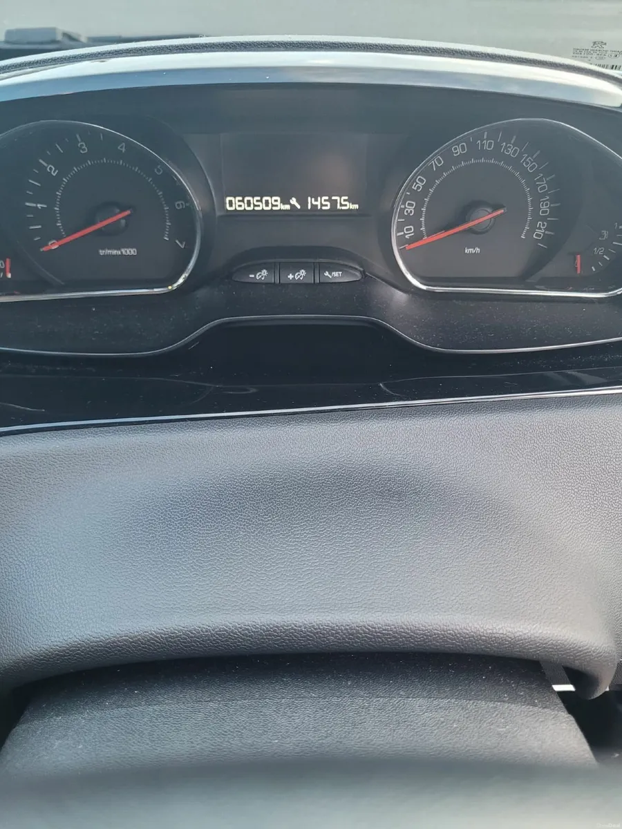 Peugeot 208 2013 - Image 1