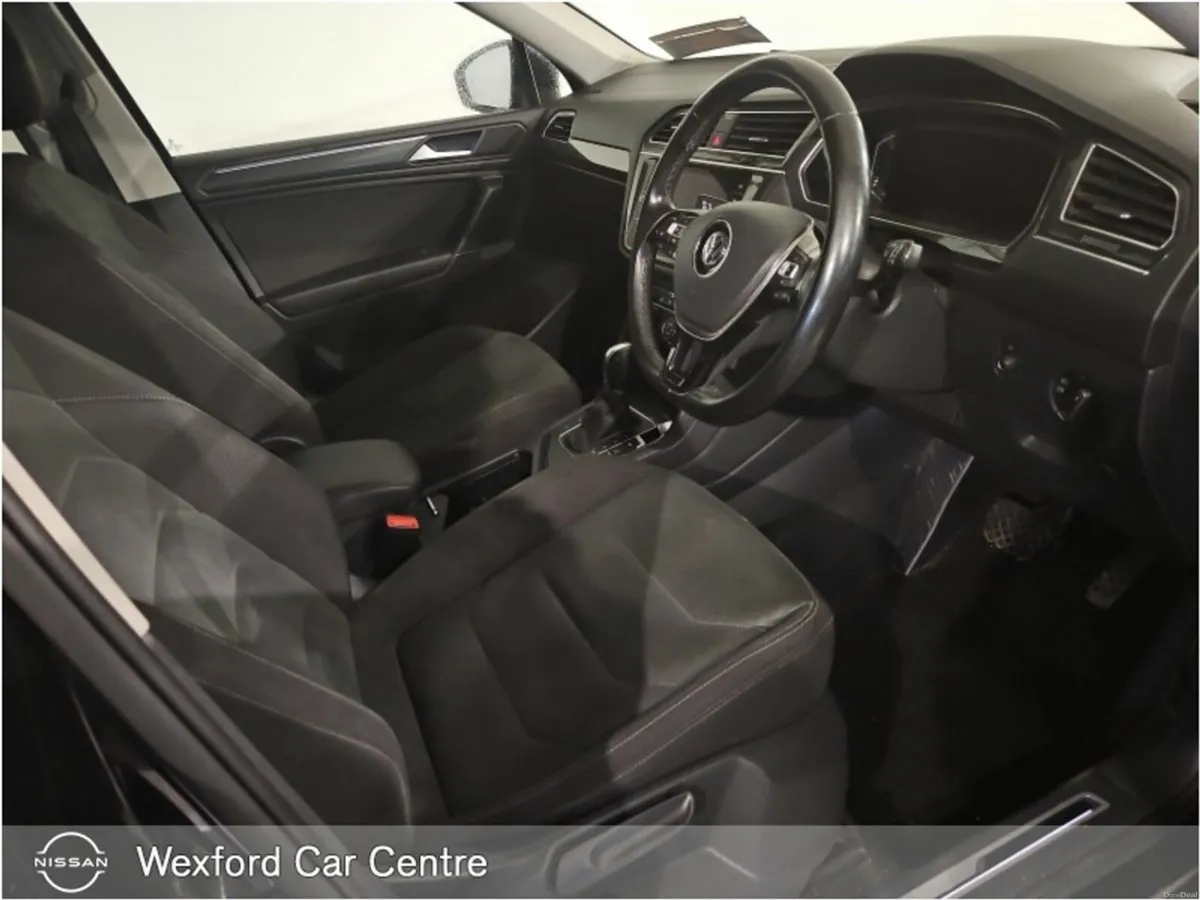 Volkswagen Tiguan 2.0 TDI 150HP R-Line DSG - Image 3