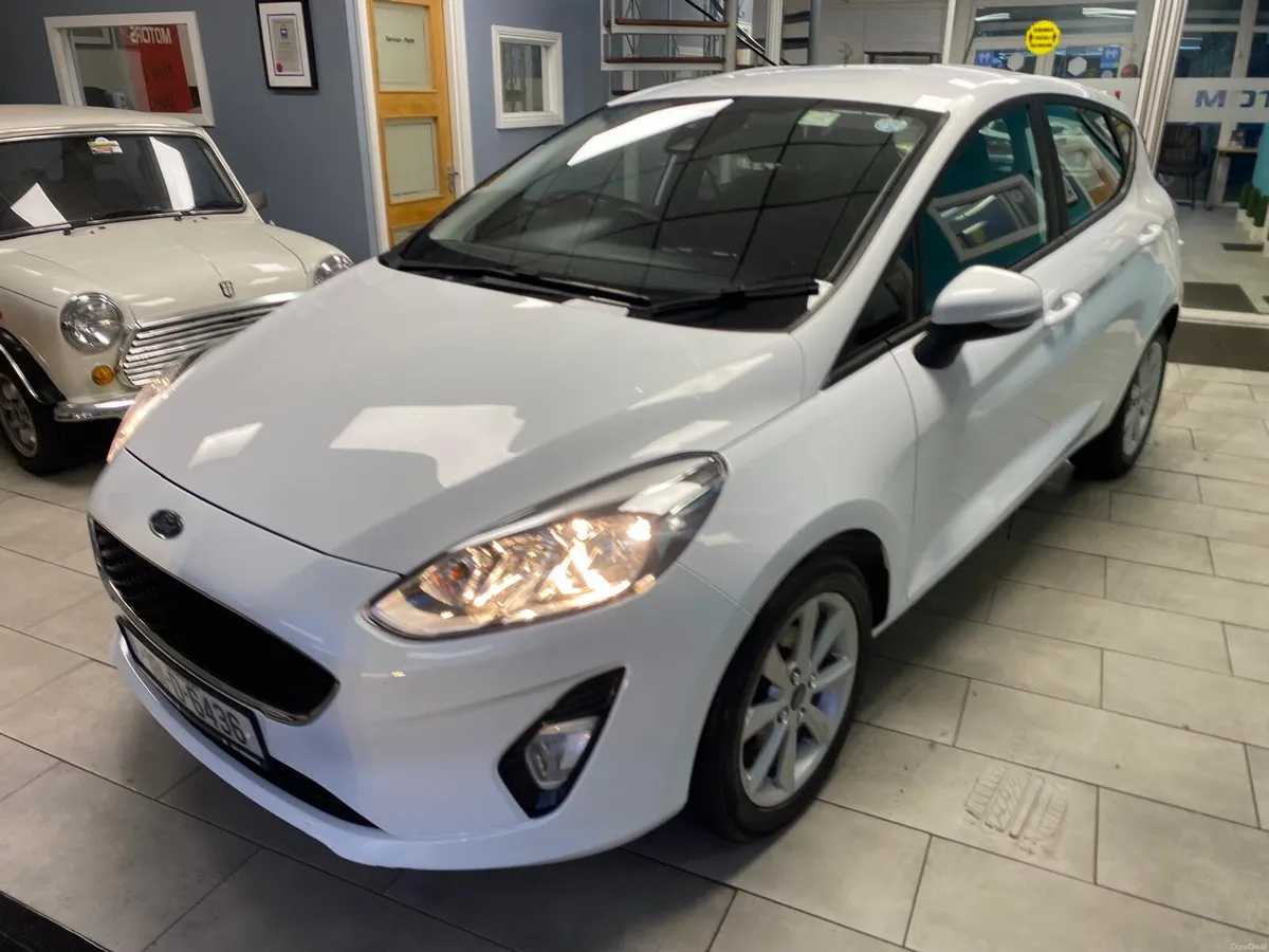 Ford Fiesta 2018 - Image 2