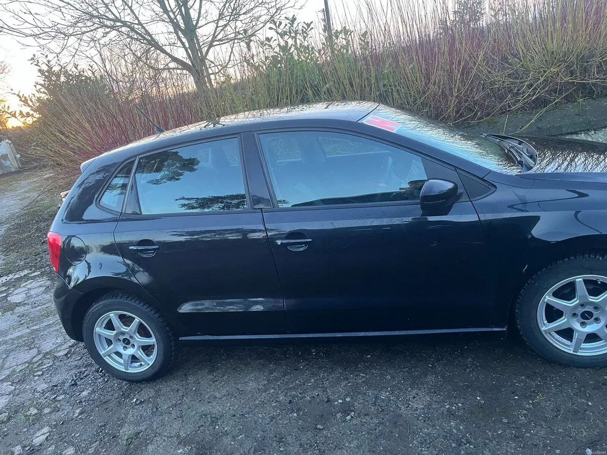 2010 Volkswagen polo - Image 3