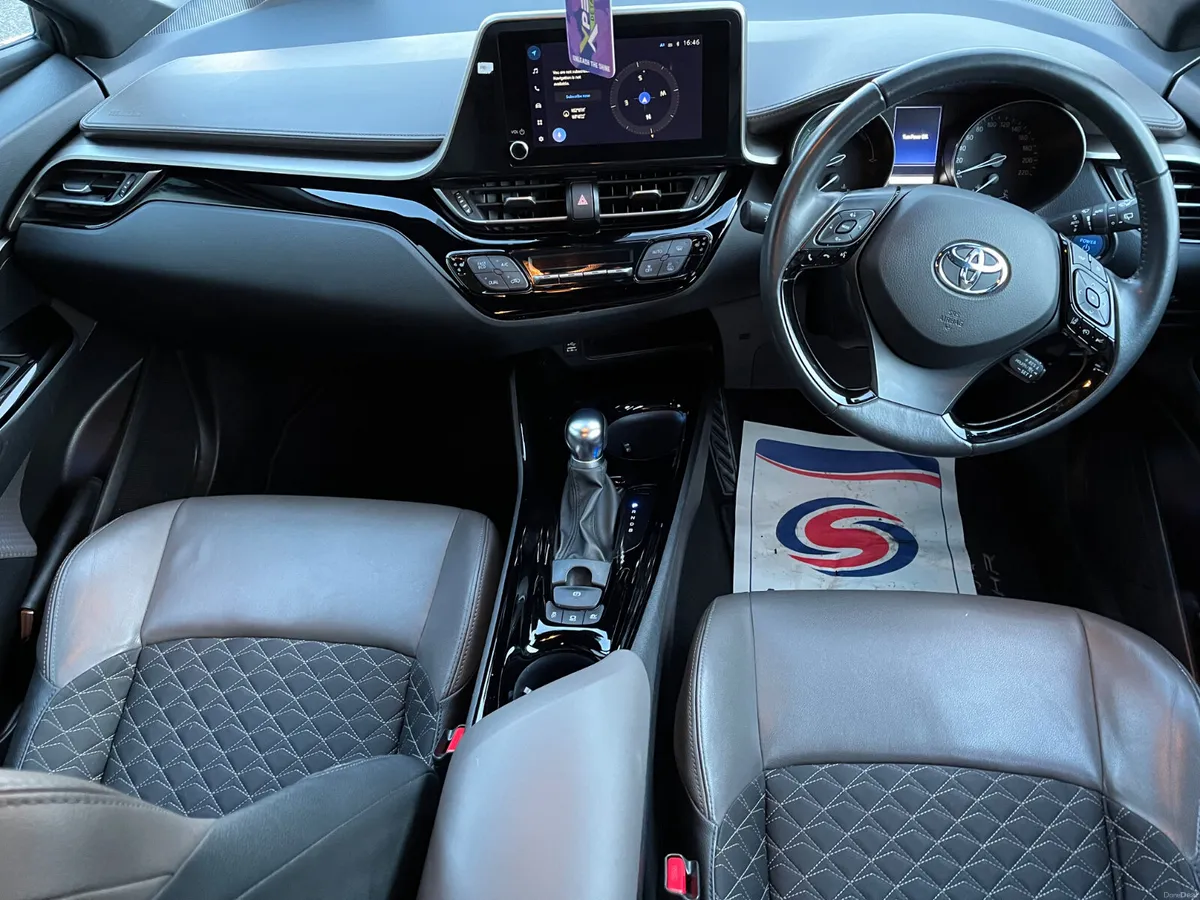 Toyota C-HR 2023 - Image 6