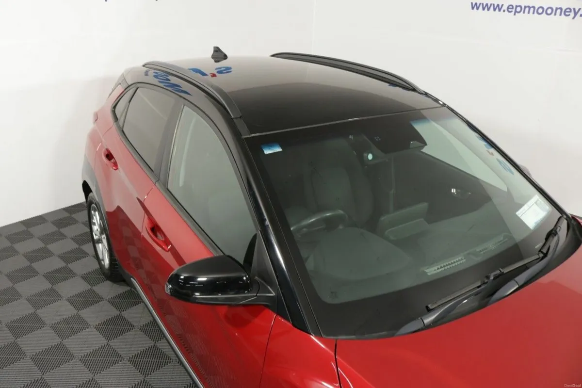 Hyundai KONA EXECUTIVE 1.0L PETROL COMPACT SUV - Image 4