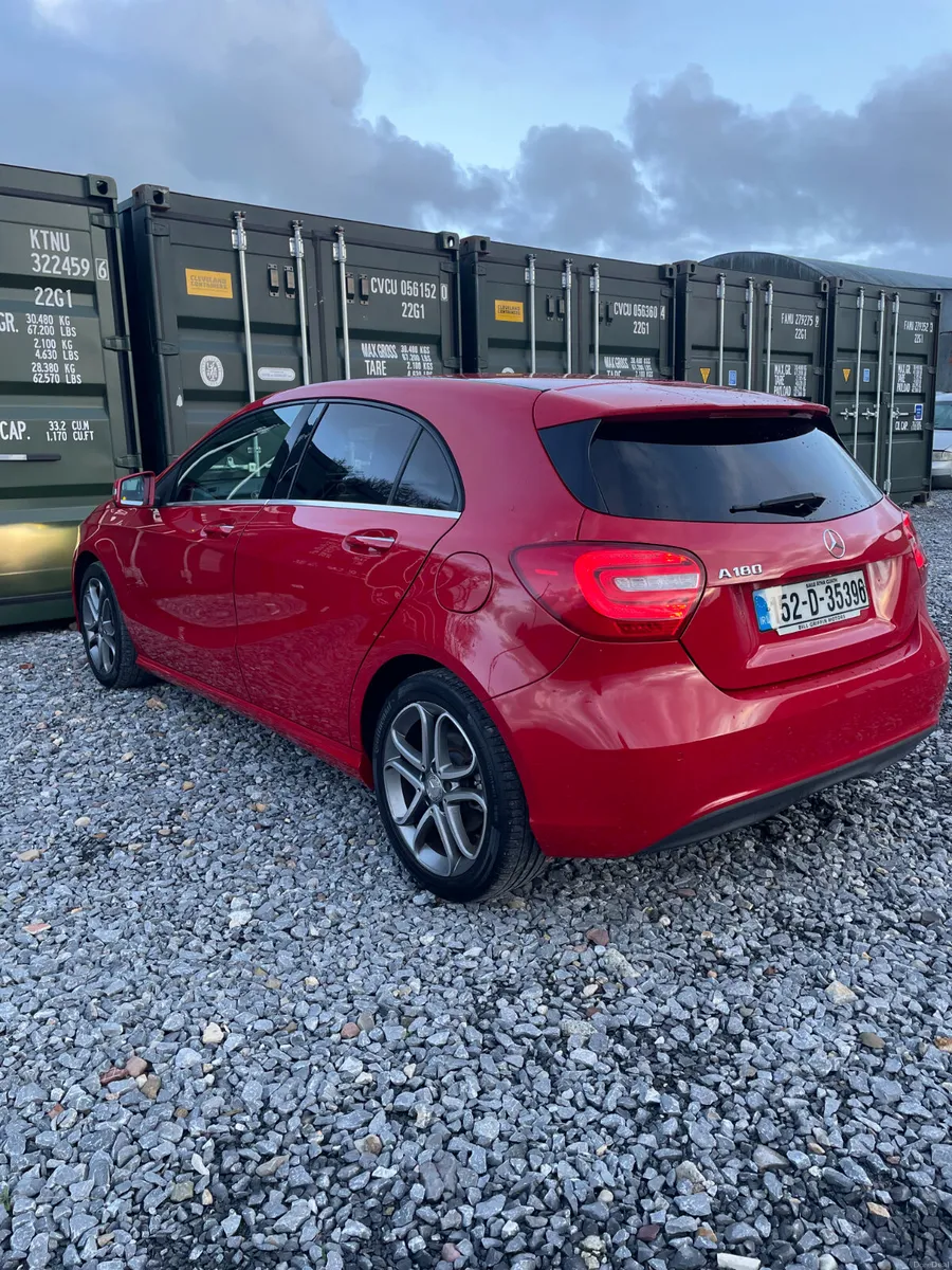 152 Mercedes-Benz A180 Sport.. Automatic.. Low KMs - Image 4
