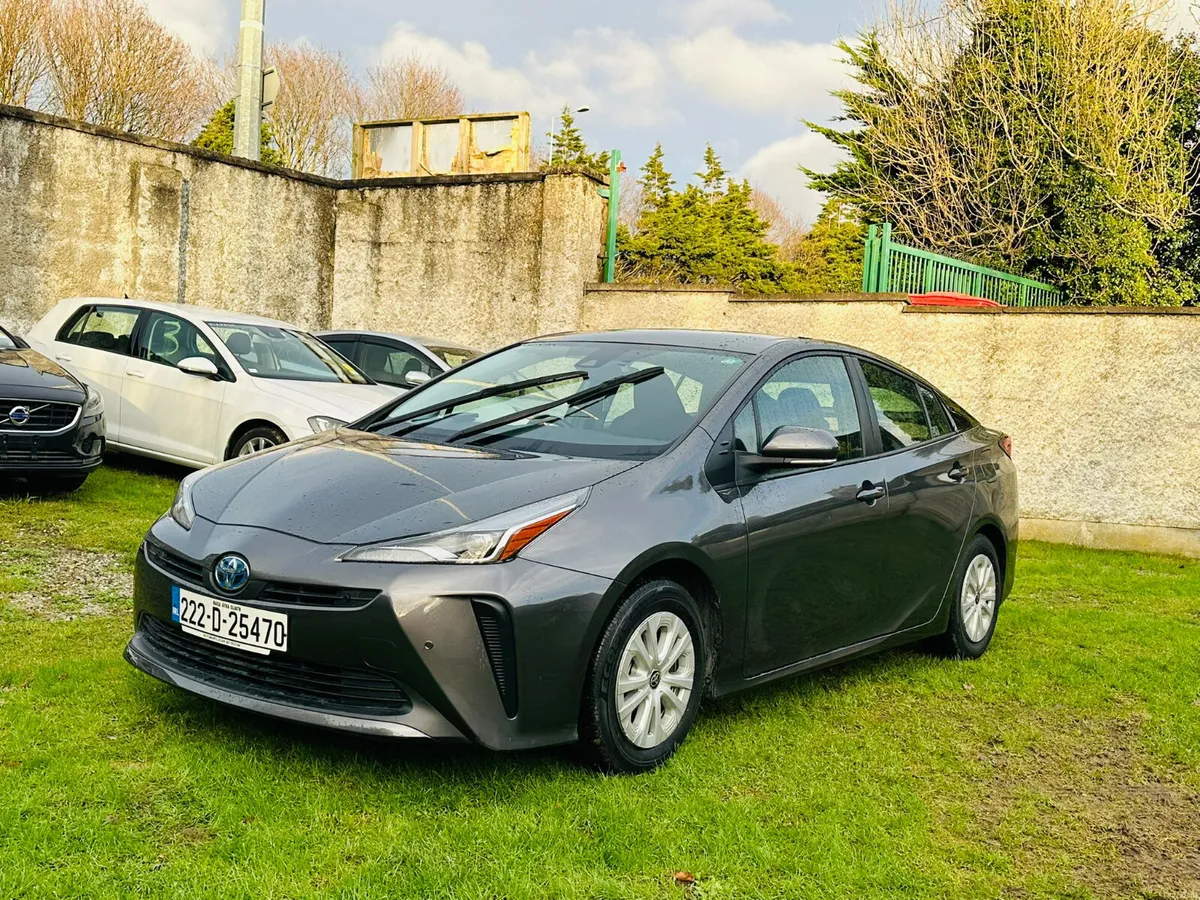 TOYOTA PRIUS 2022 HYRBID AUTOMATIC - Image 4