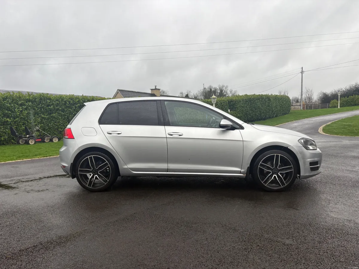 Volkswagen Golf 2014 - Image 3