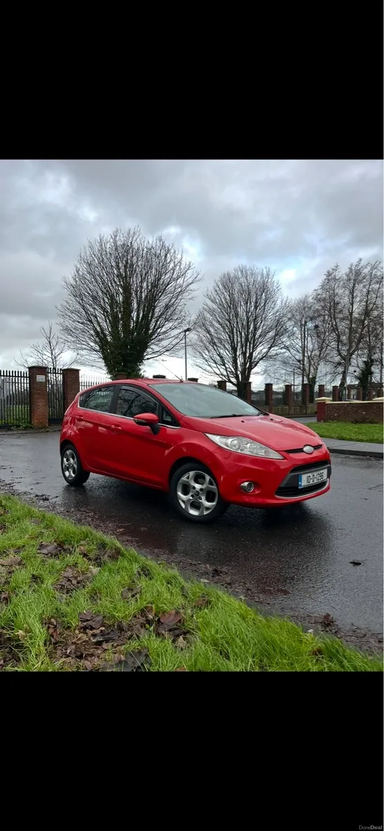 Excellent condition Automatic Fiesta **New nct** - Image 2