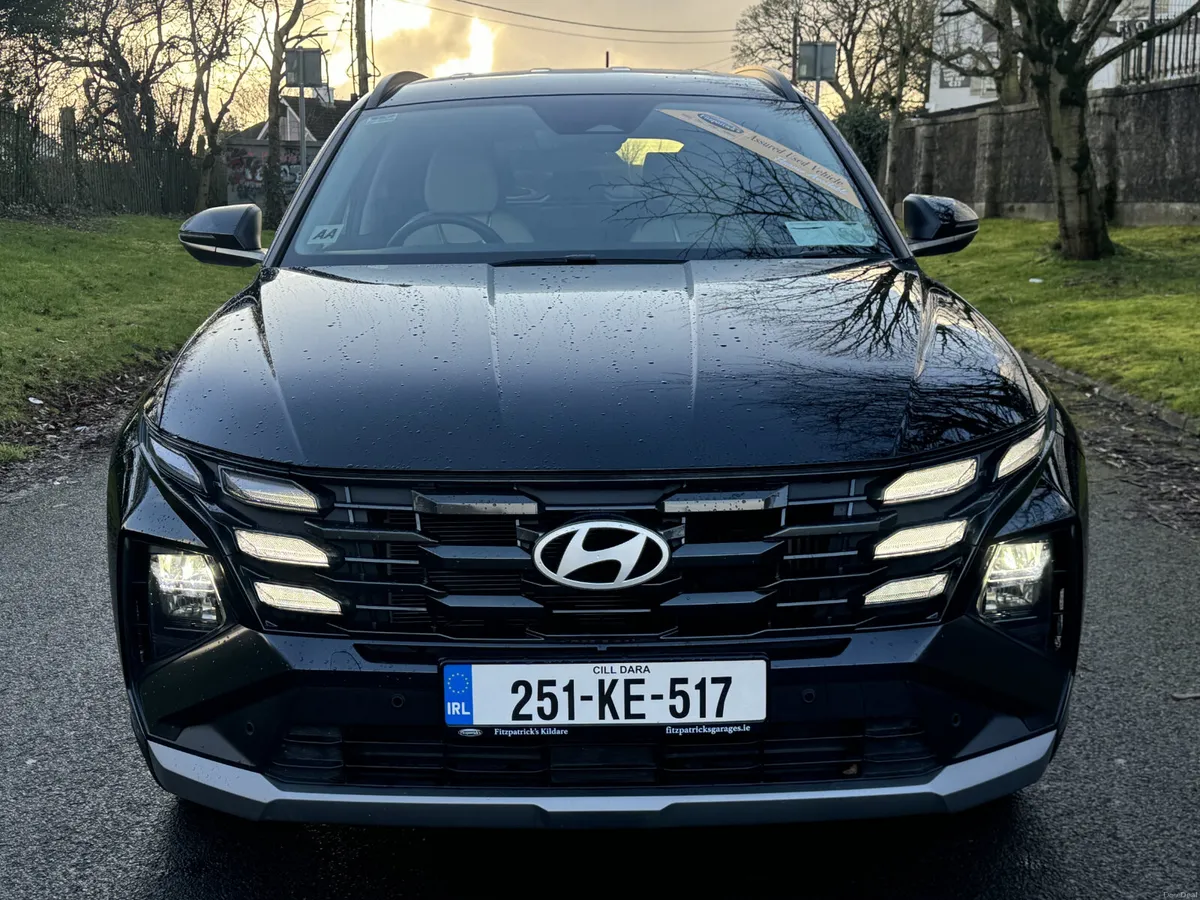 Tucson Executive - Petrol Hybrid Plug In -  2025 - Image 2