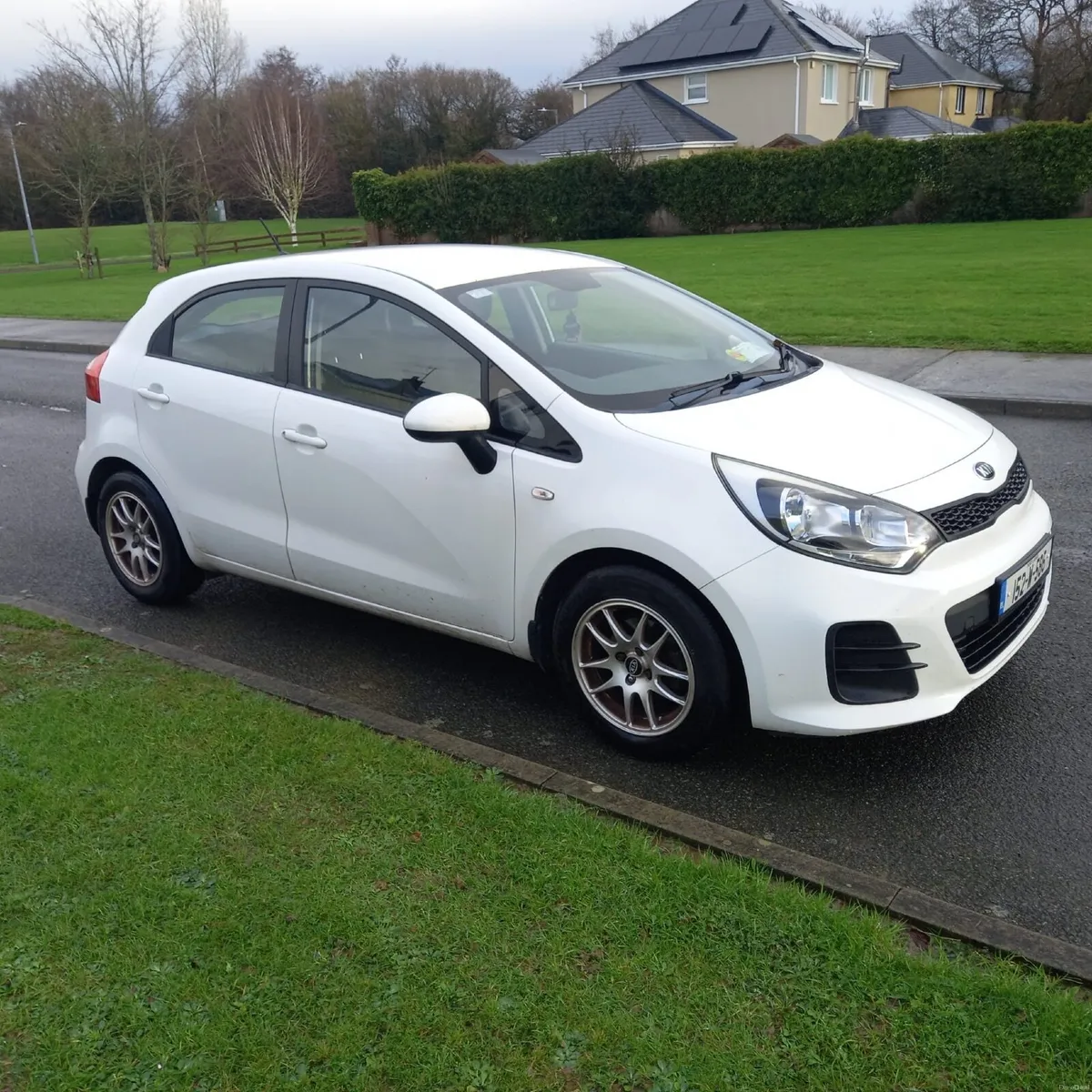 Kia Rio 2015 - Image 1