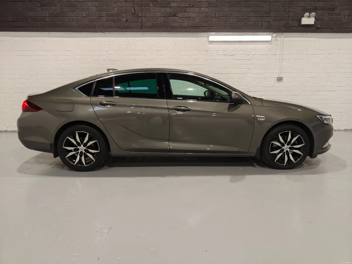 2018 OPEL INSIGNIA ELITE LEATHER 170BHP - Image 2