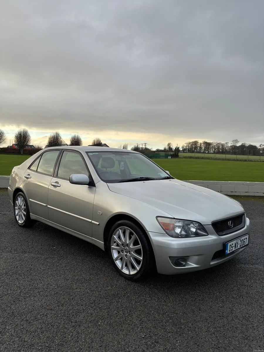 2005 Lexus IS 200 - Image 1