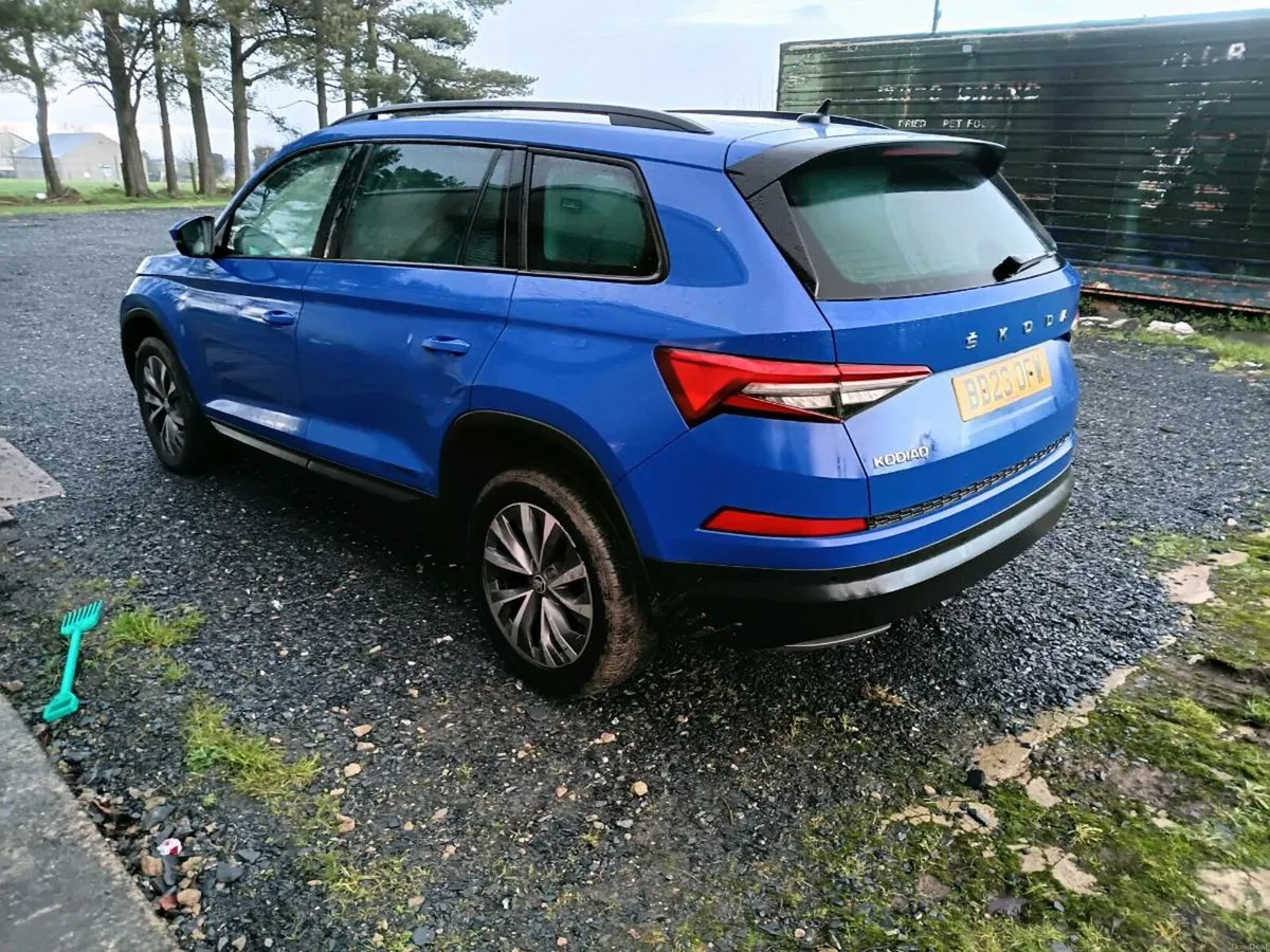 2023 skoda kodiaq 4x4 2.0tdi dsg , light damage - Image 4