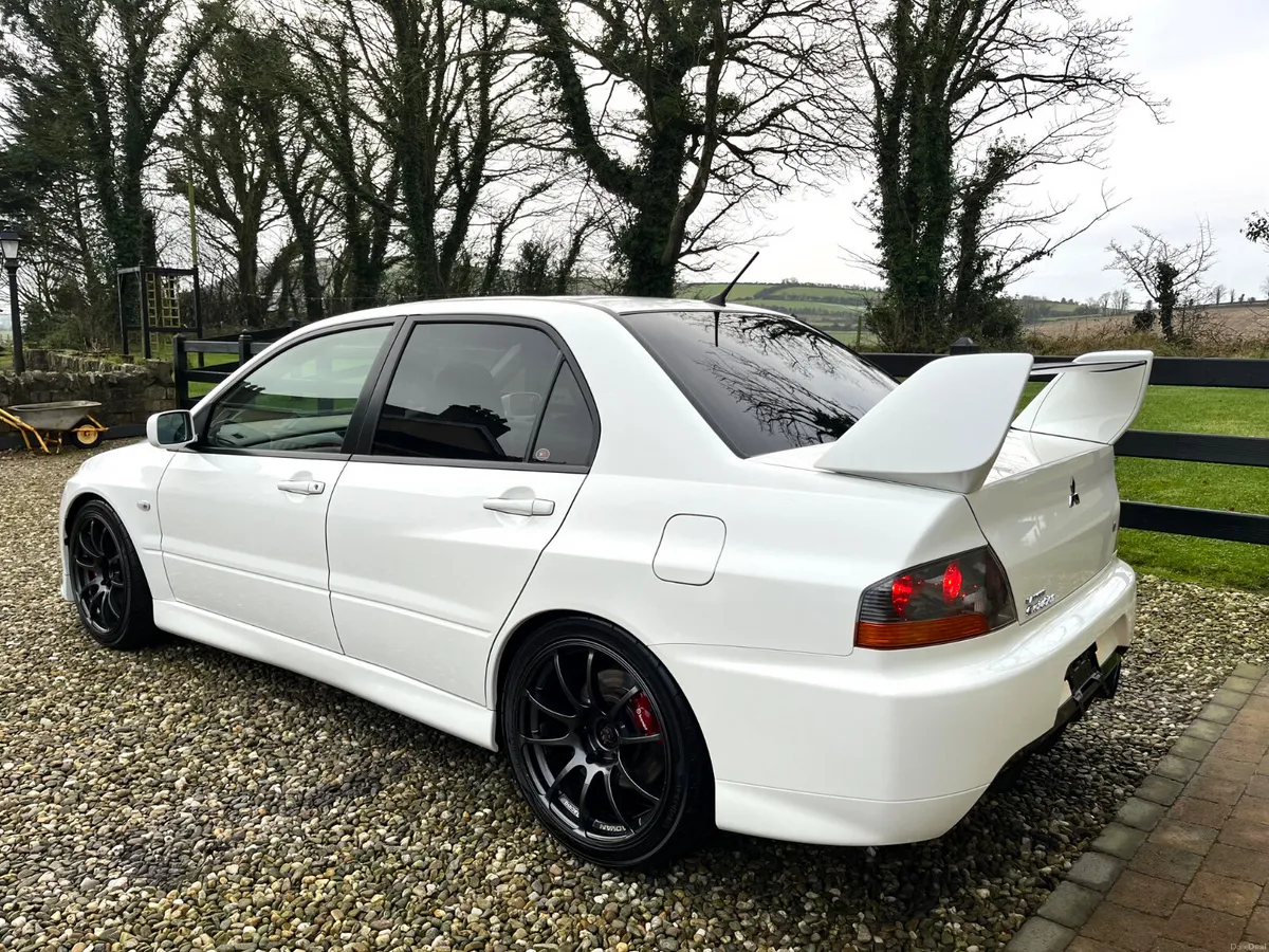 Mitsubishi Evolution IX /Ultra-Rare Collectors Car - Image 3