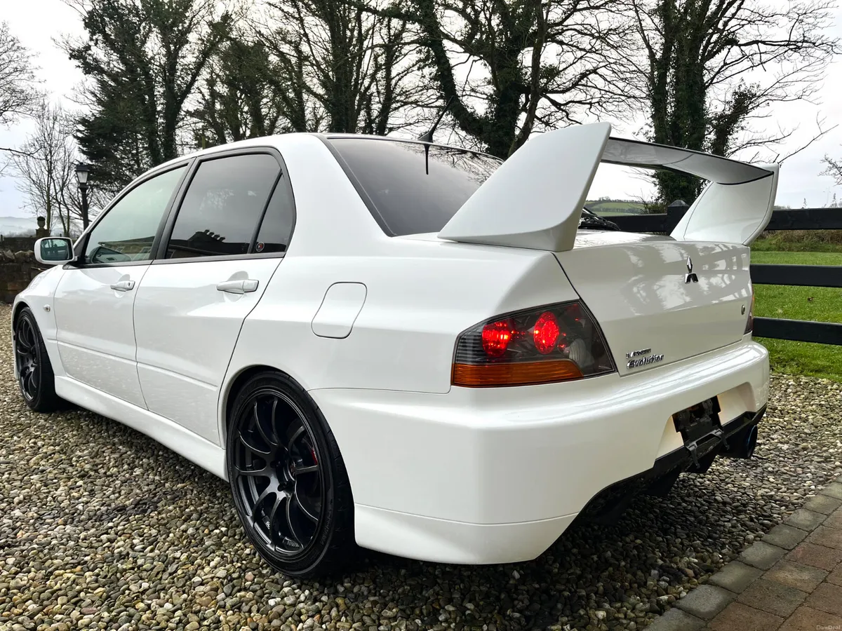 Mitsubishi Evolution IX /Ultra-Rare Collectors Car - Image 4