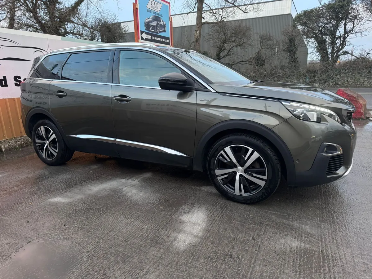201 Peugeot 5008  1.2 GT Line Pan Roof Warranty - Image 3