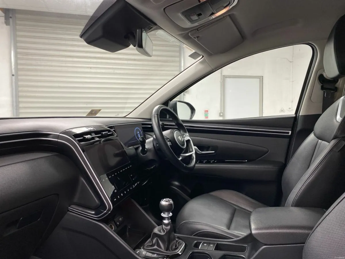 Hyundai Tucson 2WD Executive Plus - Image 3