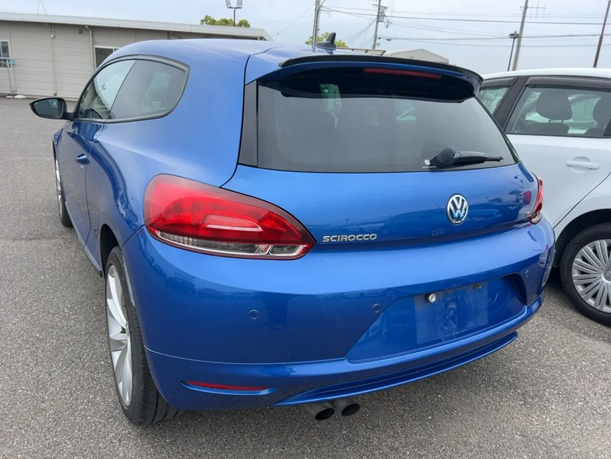 Volkswagen Scirocco SPORT 3DR  1.4  PETROL - AUTOM - Image 3