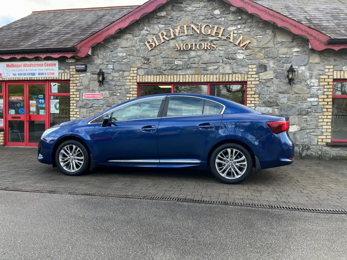 Toyota Avensis 1.6 D LUNA NAV 4DR - Image 4