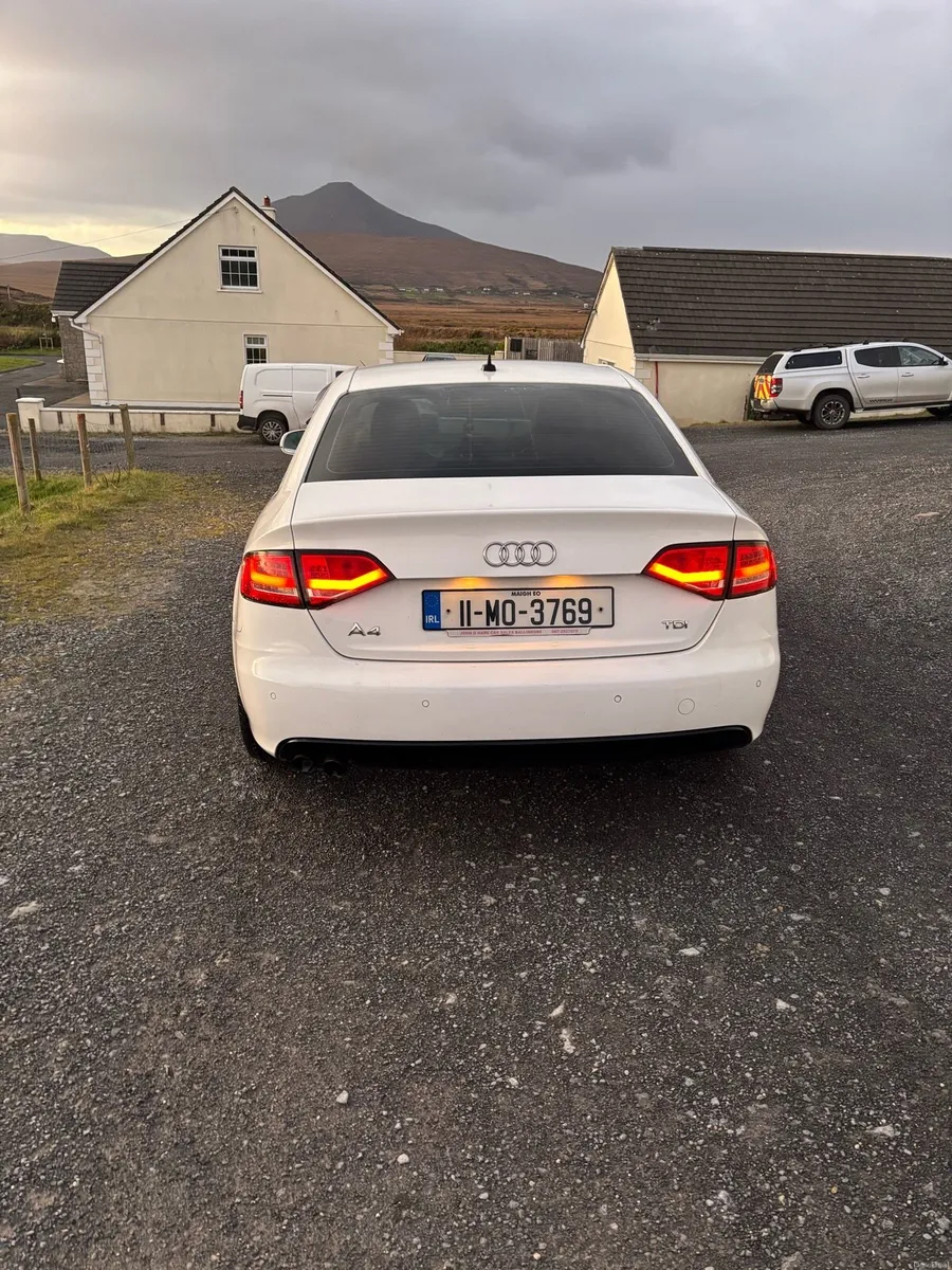 2011 Audi A4 S-Line - Image 3