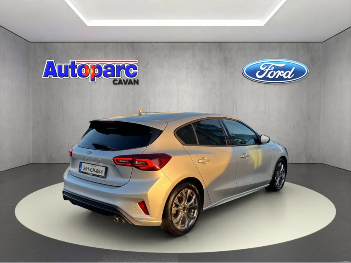 Ford Focus ST-LINE 1.5L ECOBLUE 115 *Automatic* - Image 3
