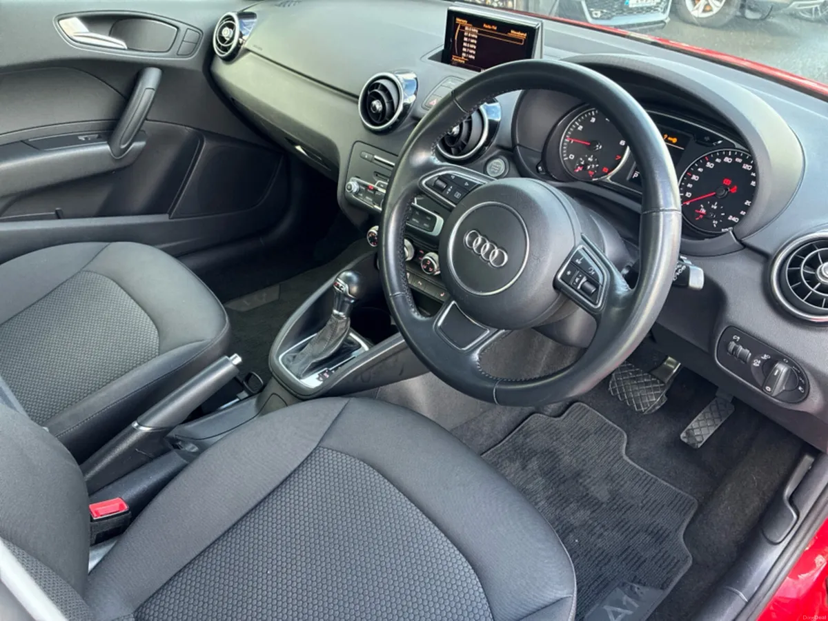Audi A1 1.0L Petrol Automatic  Two Tone - Image 6