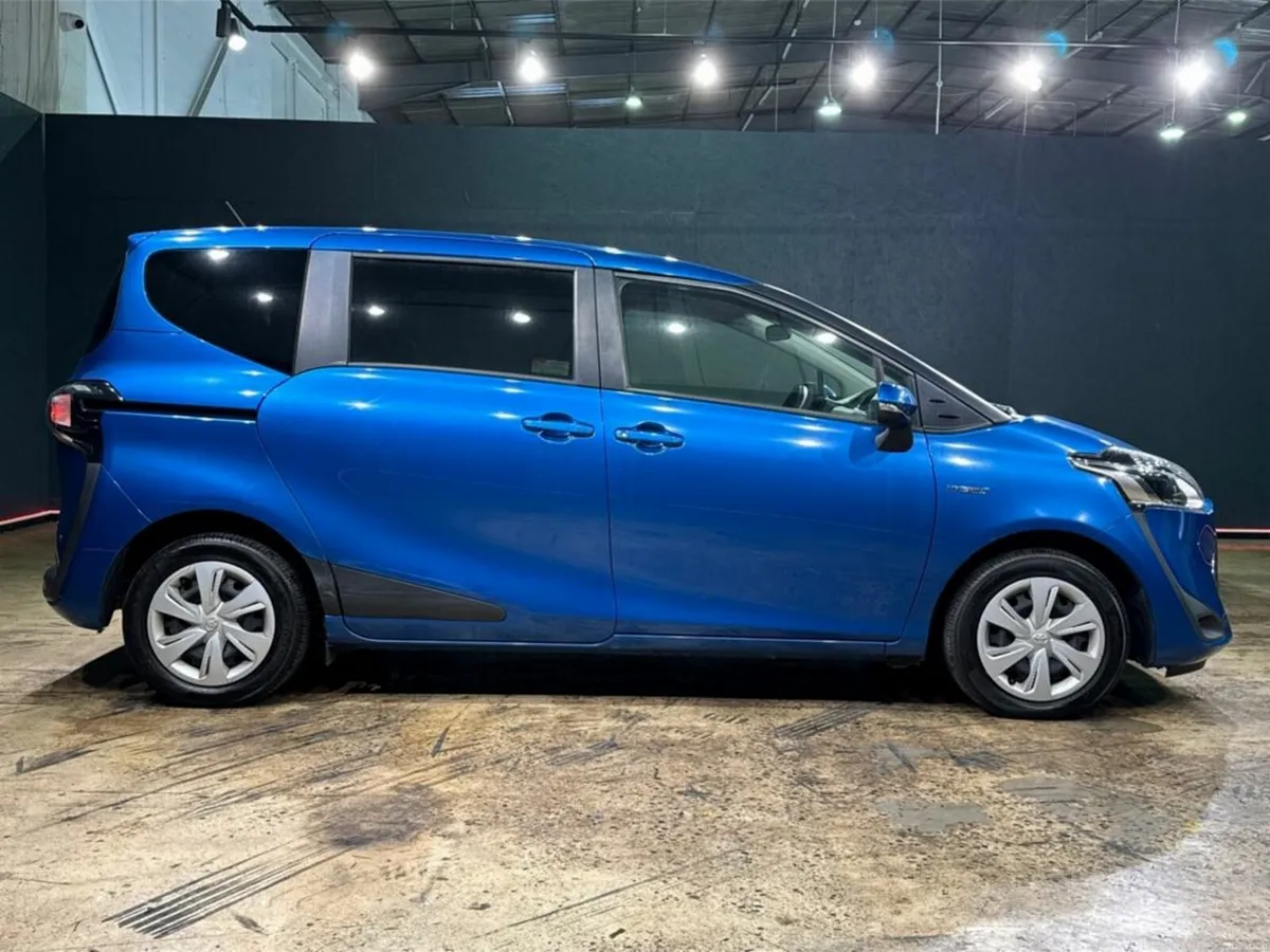 Toyota Sienta HYBRID AUTOMATIC 1.5L - 7 SEATER - P - Image 3
