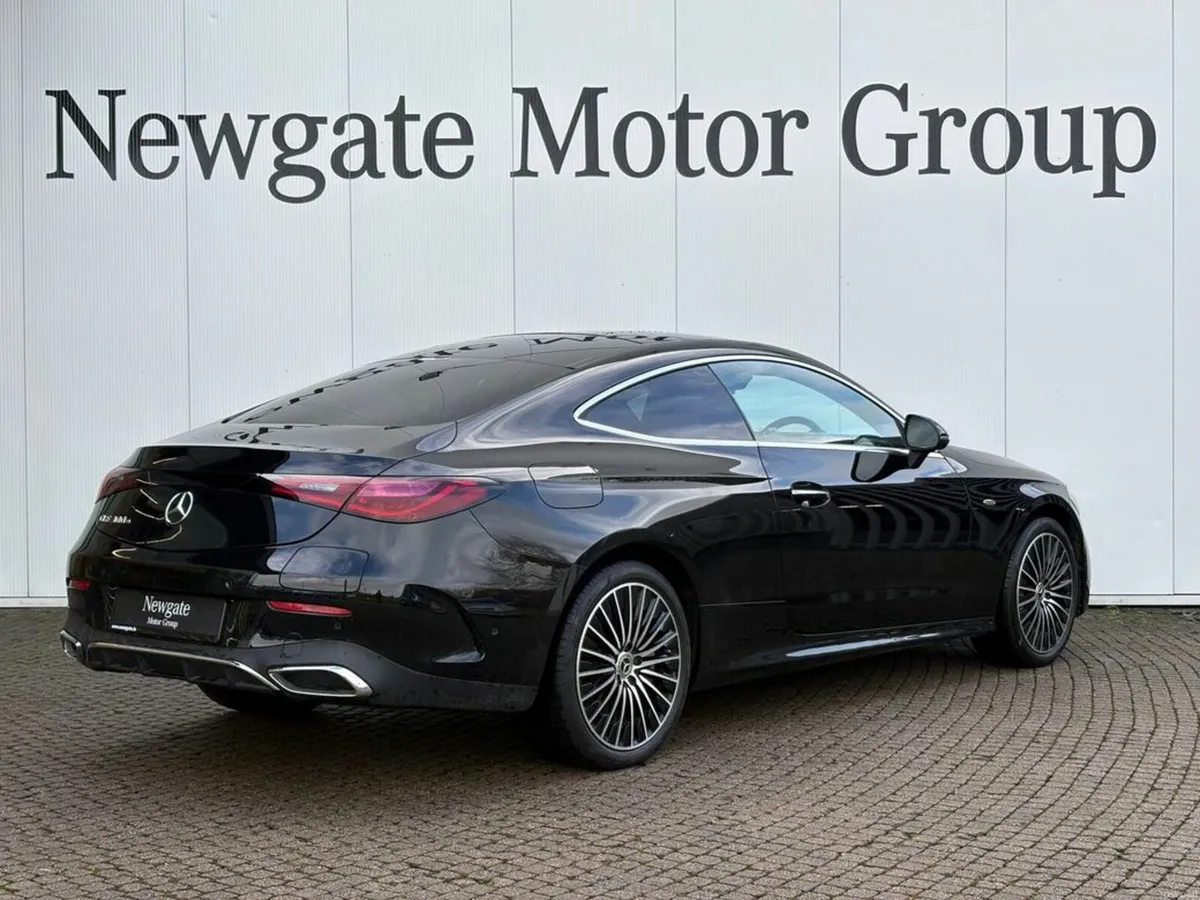 Mercedes-Benz CLE CLE 300 E AMG LINE PREMIUM WITH - Image 3