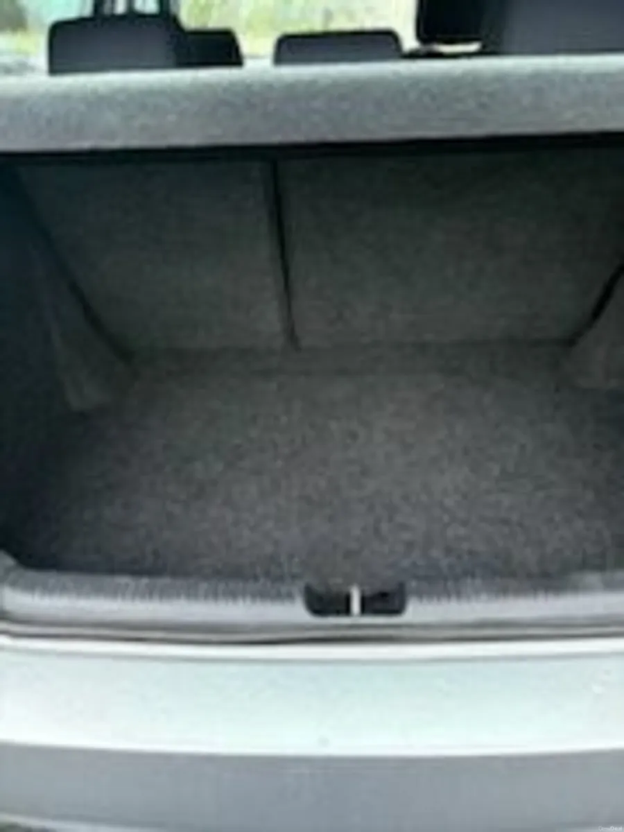 Toyota Corolla 2003 - Image 2