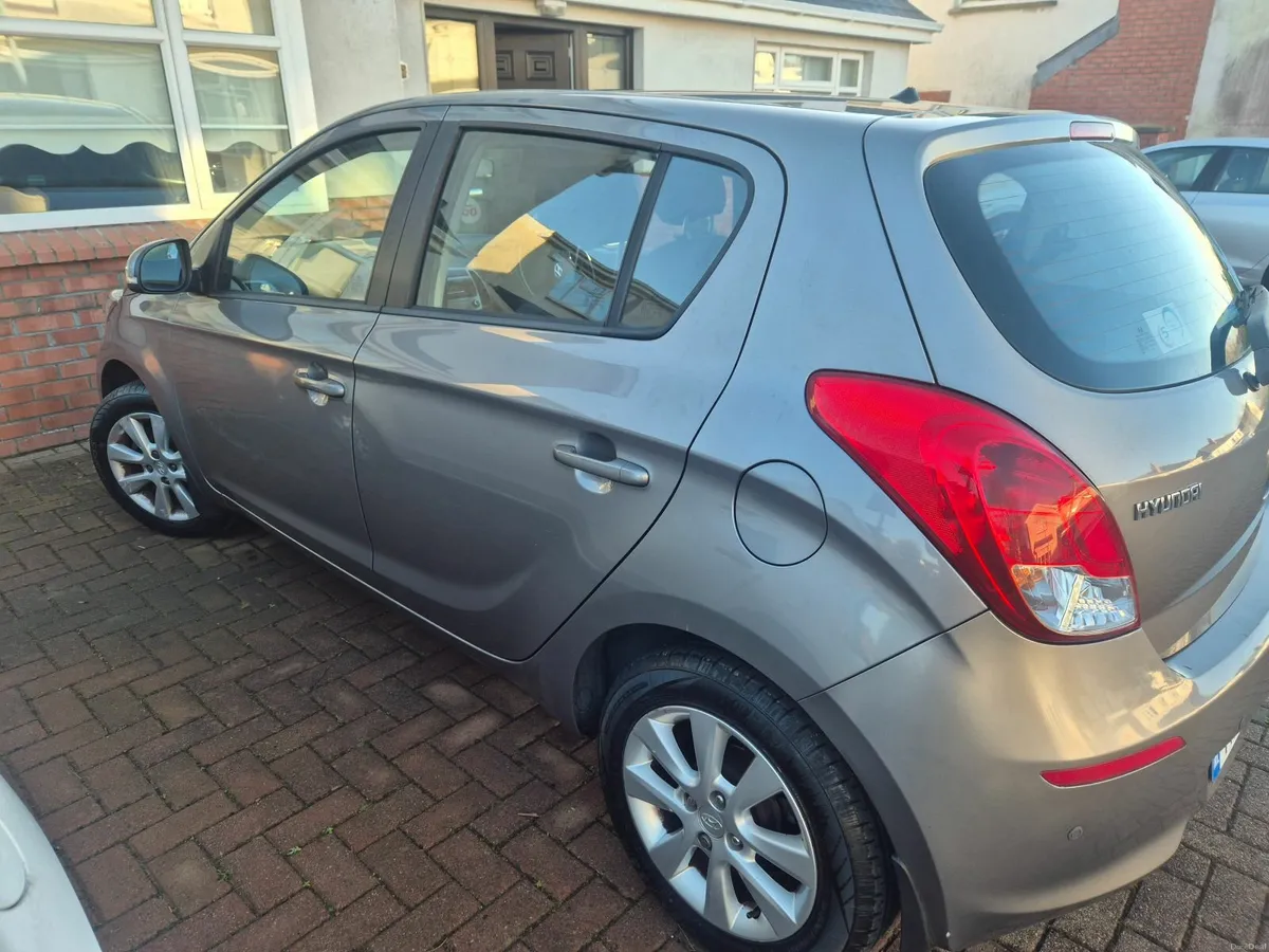 Hyundai i20 2014 (142) - Image 2