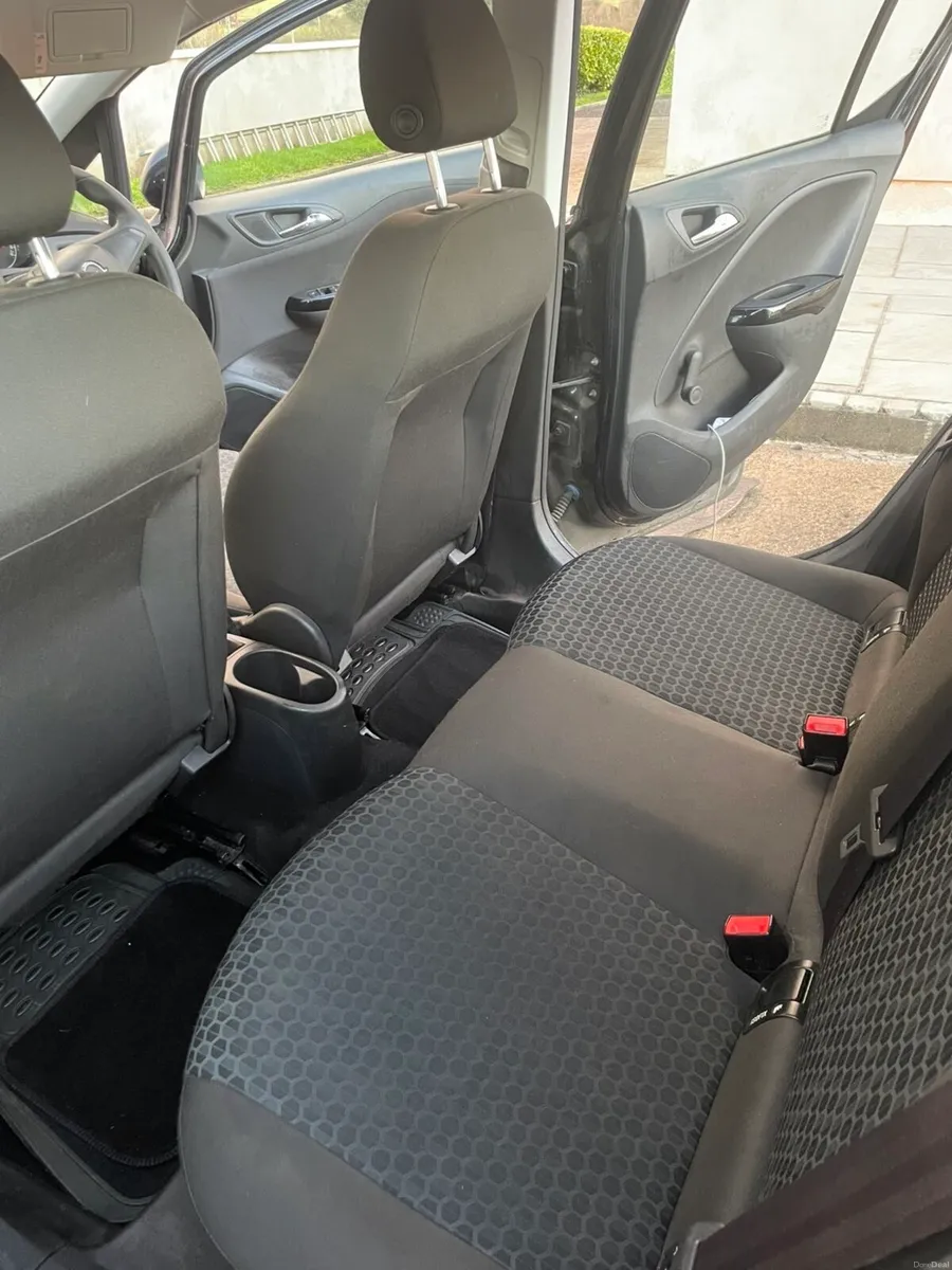 Opel corsa - Image 4