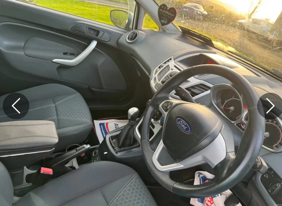 Ford Fiesta 2011  diesel - Image 4