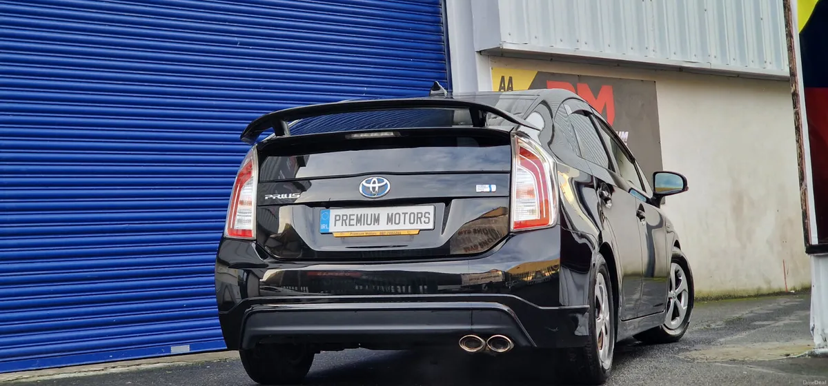 Toyota Aqua Hybrid - Image 3