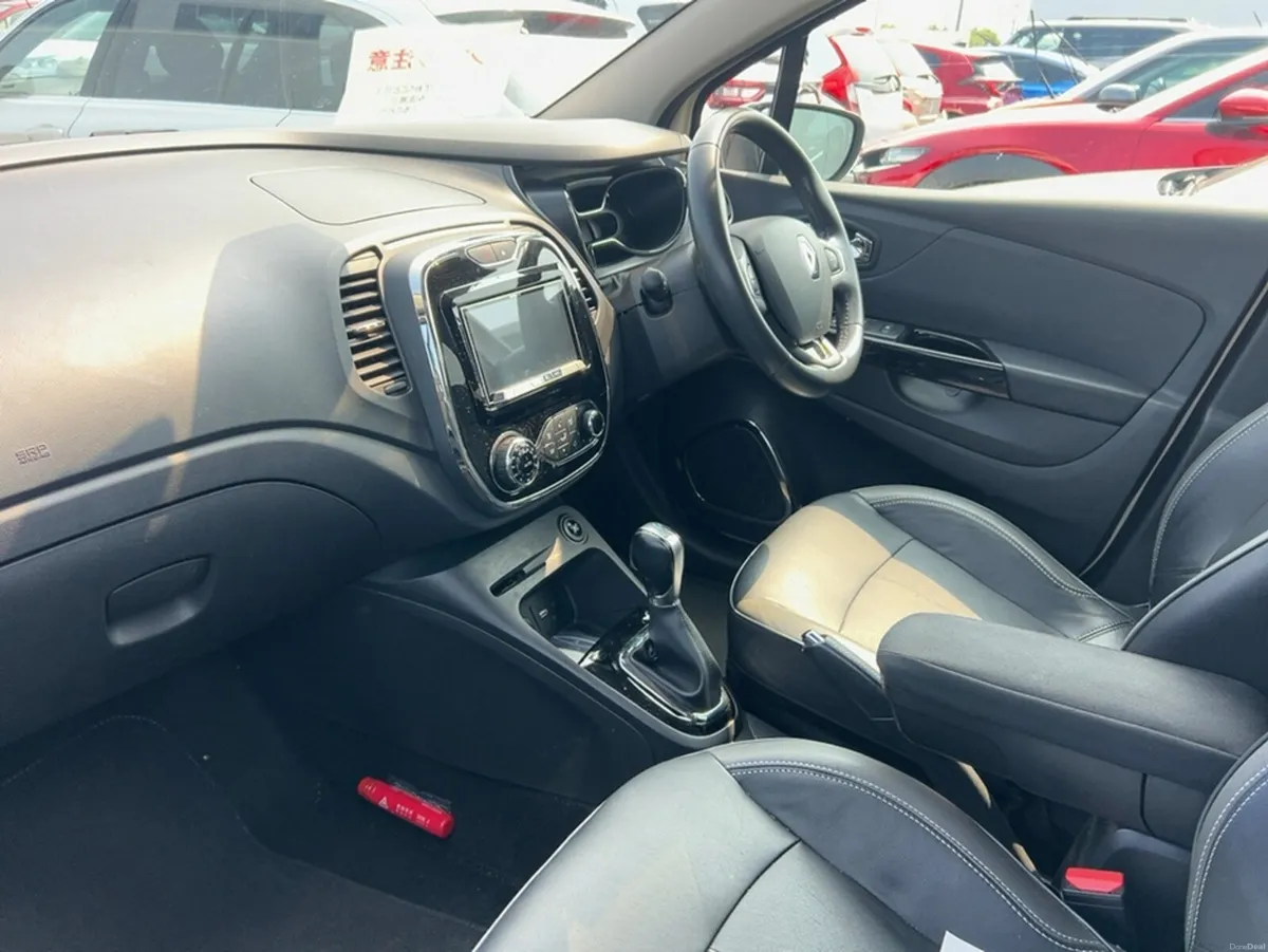 Renault Captur DYNAMIQUE 1.2 PETROL AUTOMATIC 5DR - Image 4