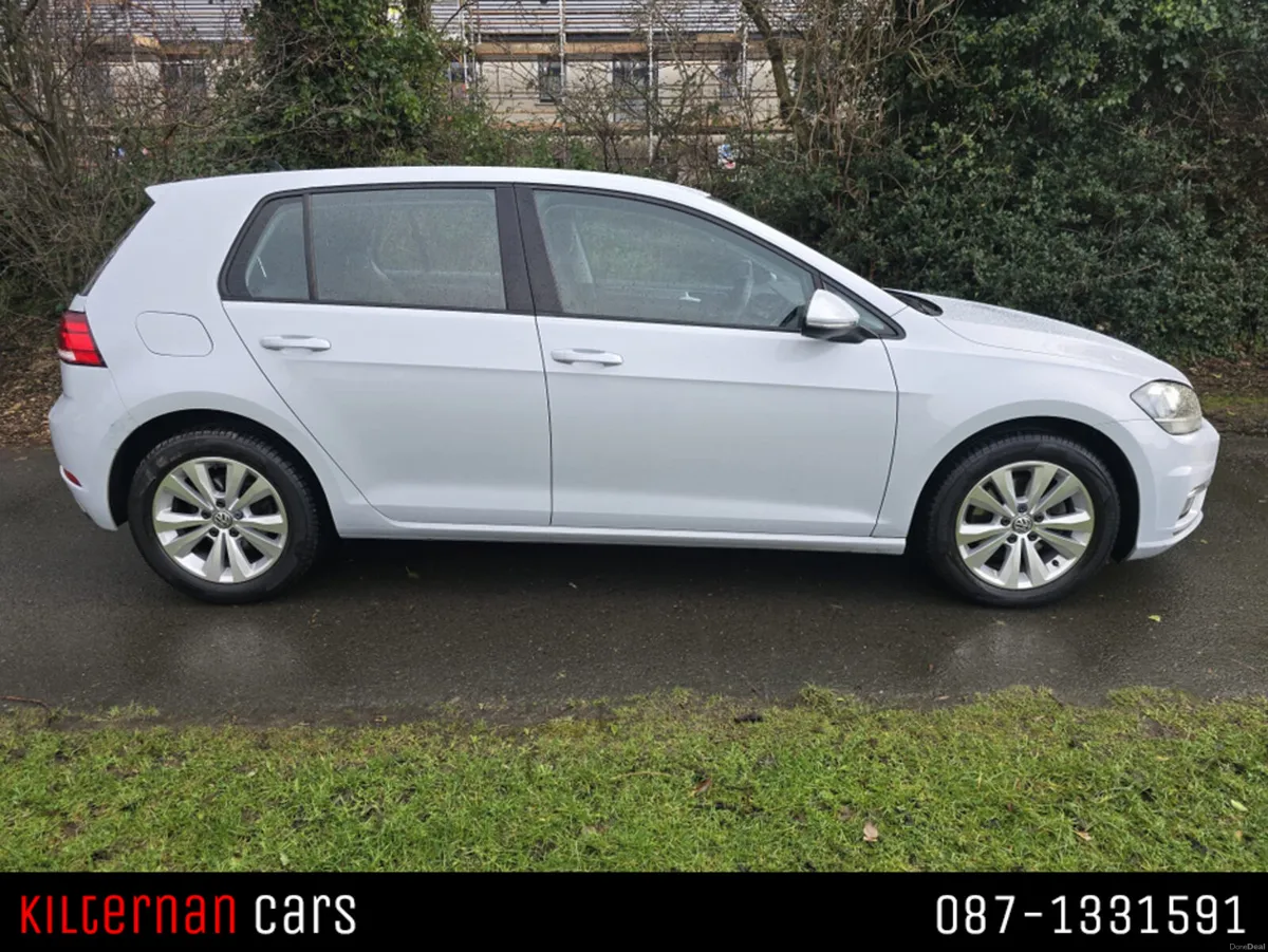 Volkswagen Golf COMFORTLINE 1.6 TDI MANUAL 5SPEED - Image 3