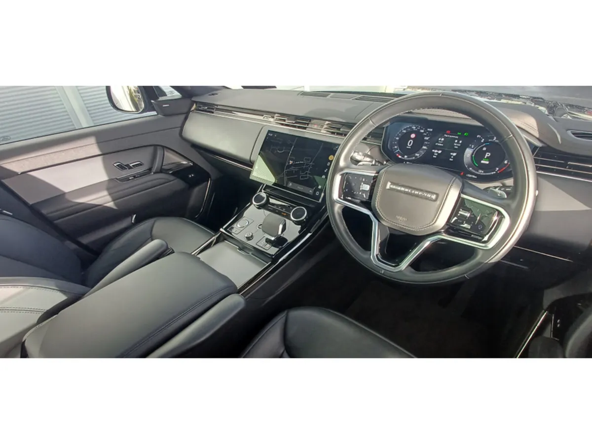 Land Rover Range Rover Sport DYNAMIC SE AUTO - Image 4