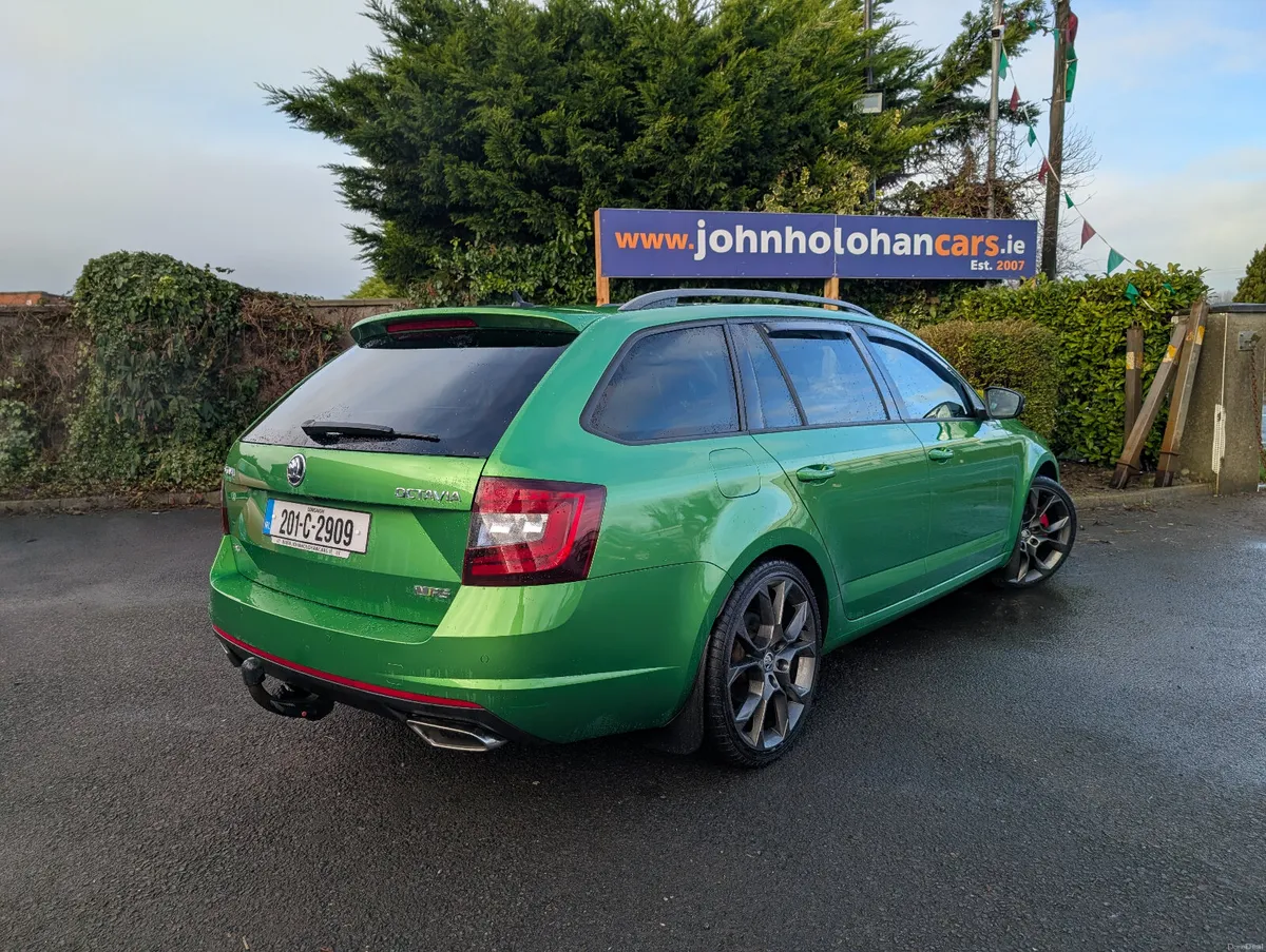 Skoda Octavia VRS 4 X 4 AUTO PAN ROOF - Image 3