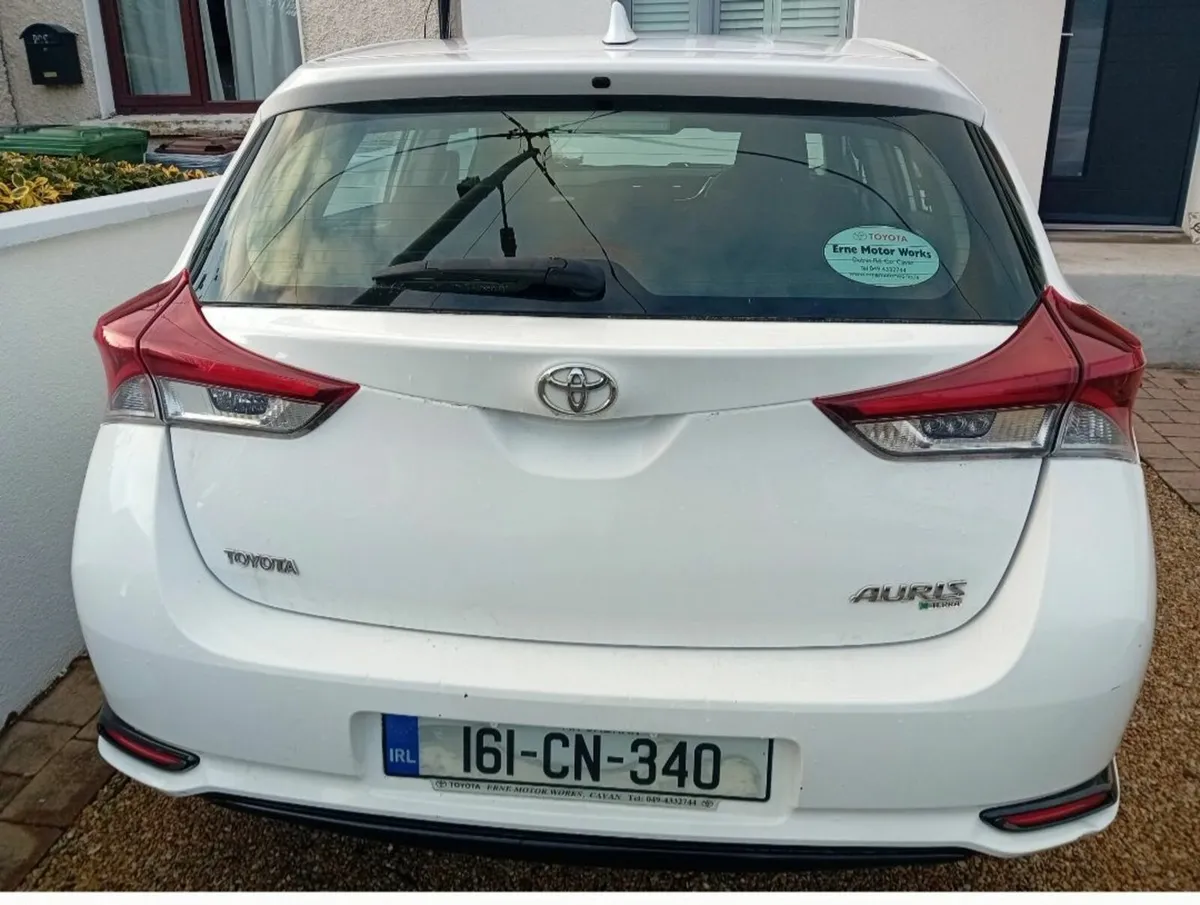 Toyota Auris 2016 - Image 4