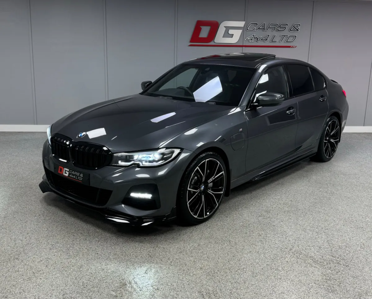 2020 BMW 330E M Sport Automatic Sunroof - Image 3