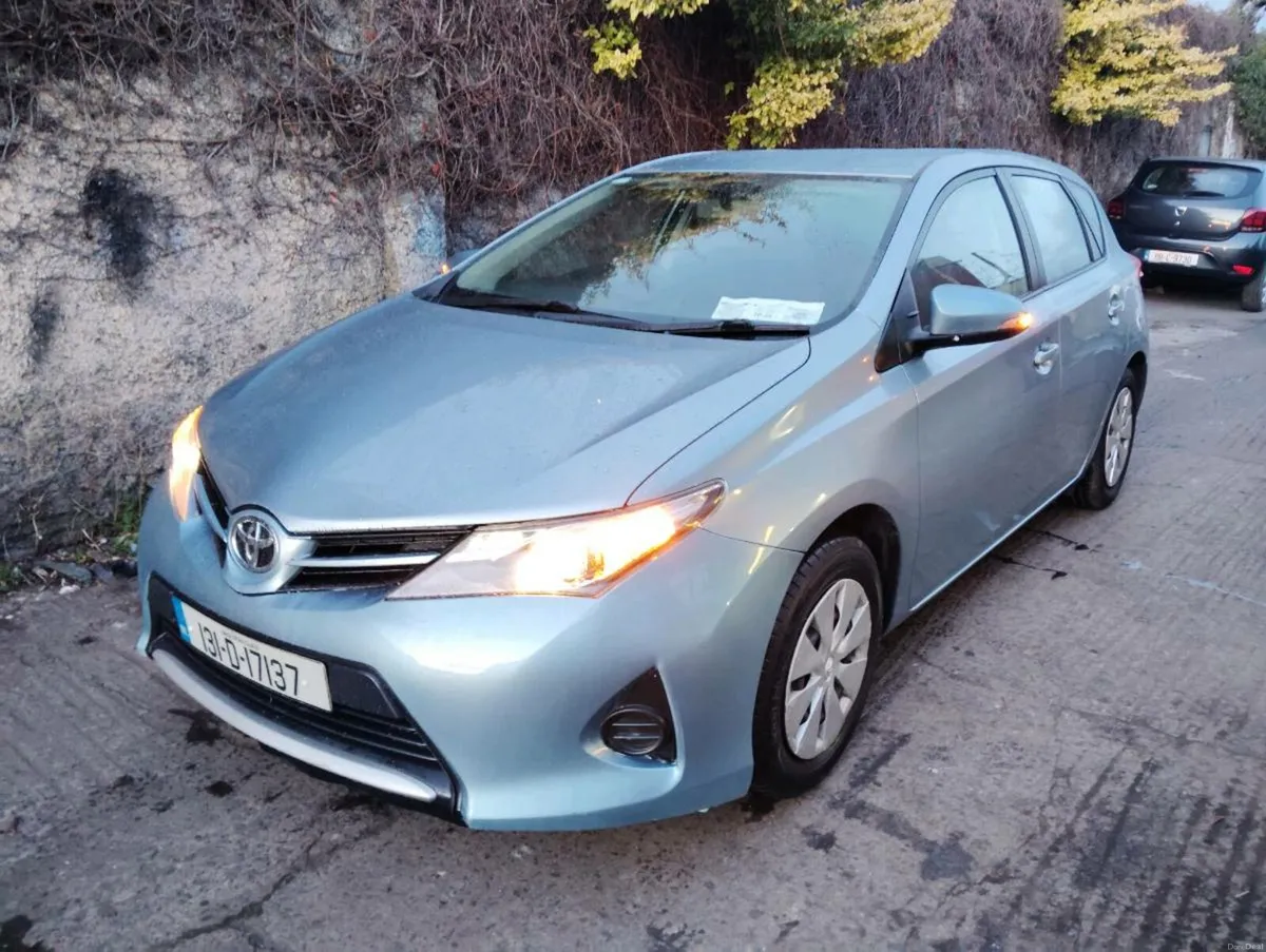2013 Toyota Auris Low mileage only 74150km - Image 2