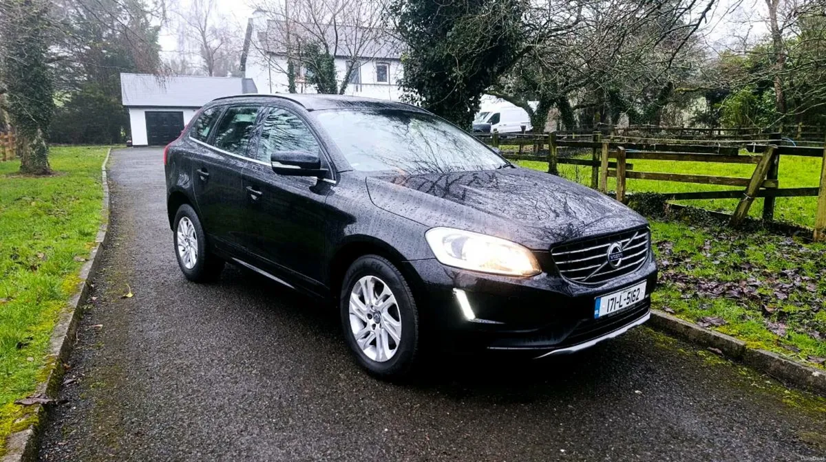 2017 Volvo XC60 Diesel Mint - Image 1