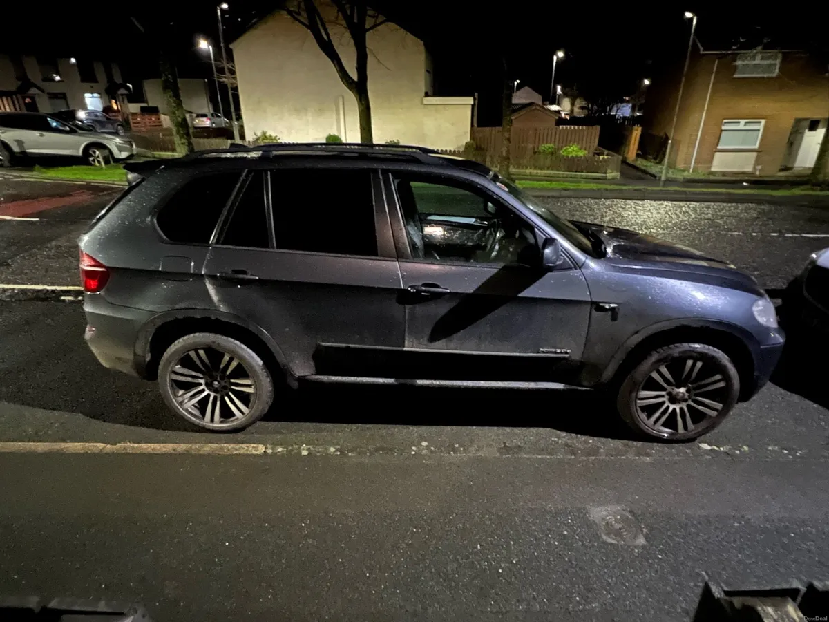 BMW X5 E70 SE - Image 4