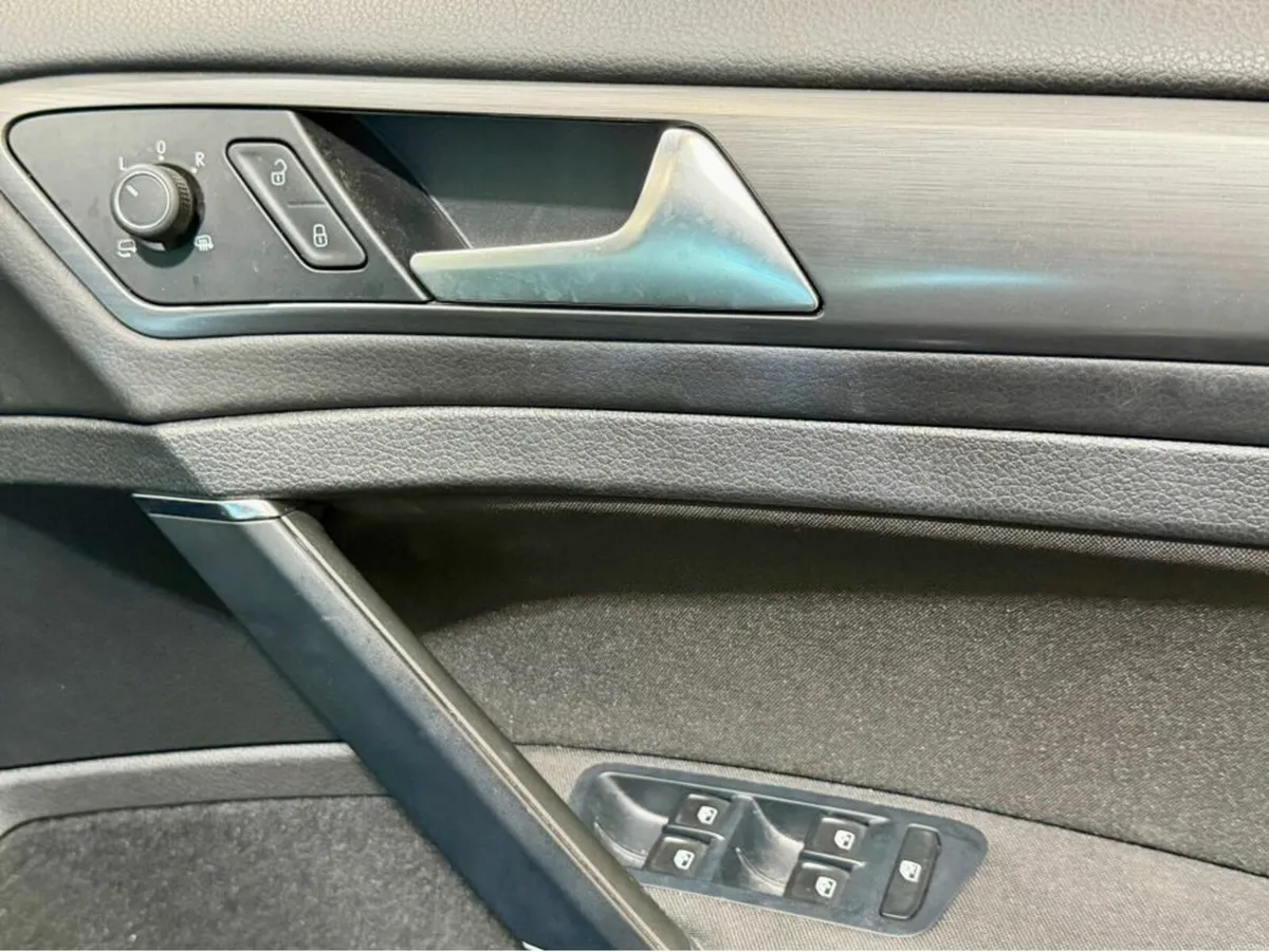 Volkswagen Golf 1.2 Comfortline - Image 4