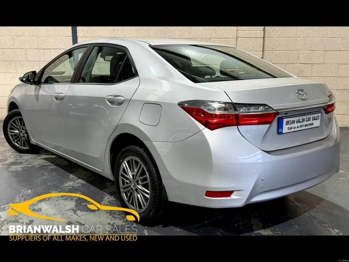 Toyota Corolla 1.33 LUNA SPORT 4DR - Image 3
