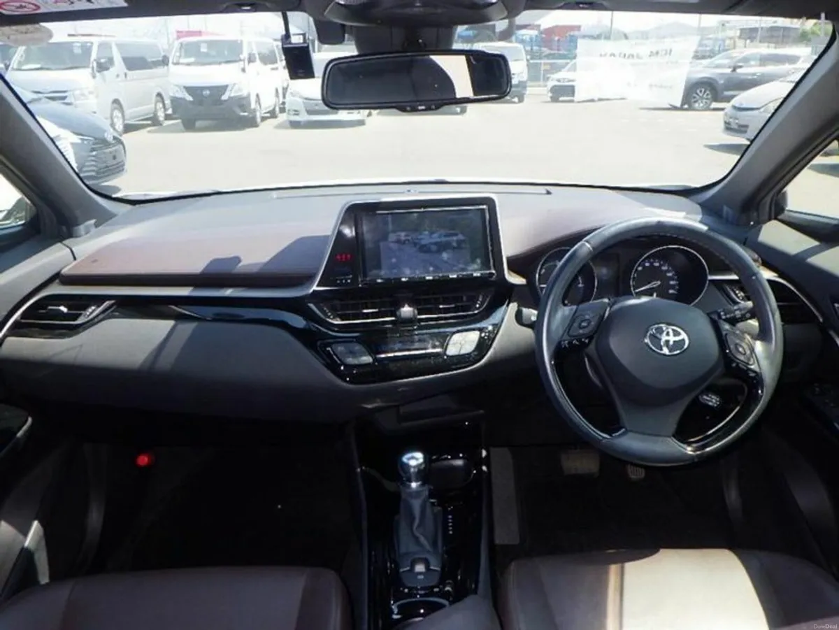 Toyota C-HR 172 G Half Leather - Image 3